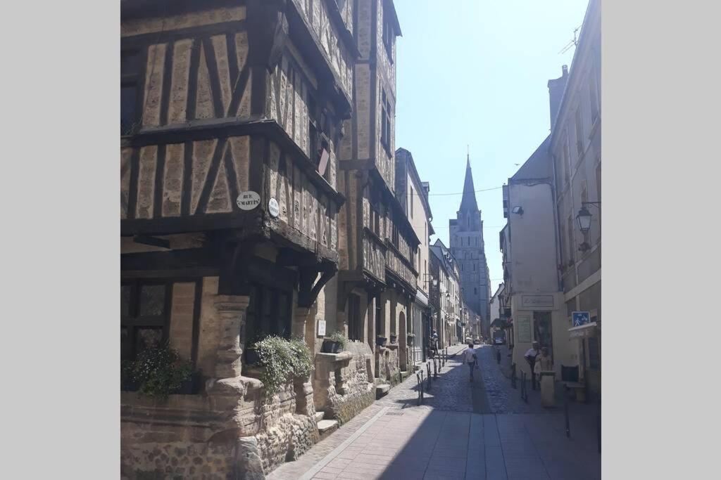 Апартаменты Au Coeur Du Vieux Bayeux, Logement De Charme Экстерьер фото
